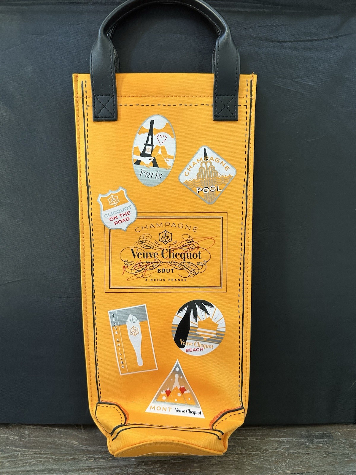 Veuve Clicquot Champagne Travel Bag Insulated Carry Case Leather Handles 750 ML