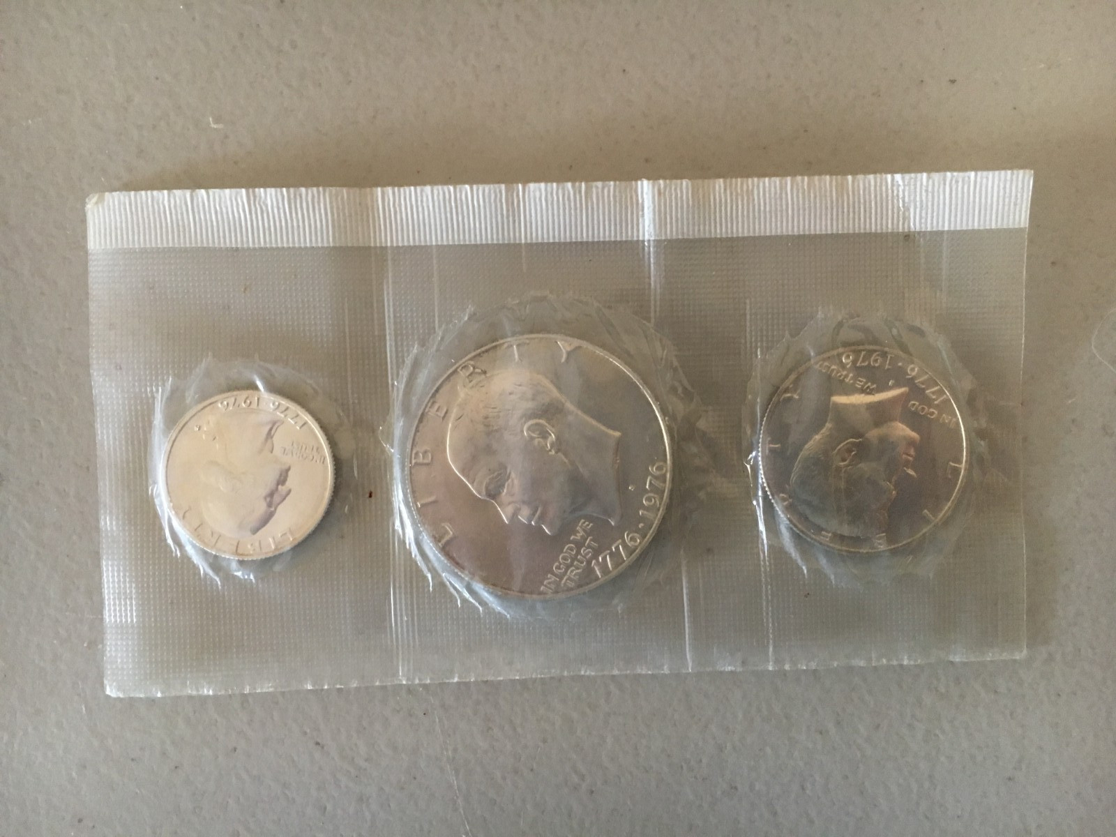1776-1976 (S) U.S. Mint Bicentennial 40% Silver Uncirculated 3-Coin Set READ