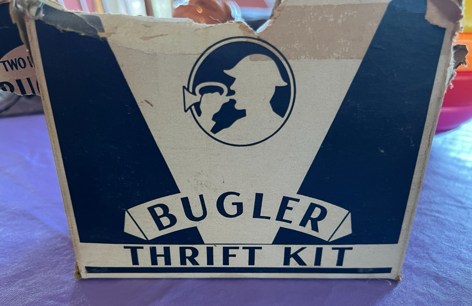 Vintage Bugler Thrift Kit Cigarette Rolling Machine+2 partial cig papers