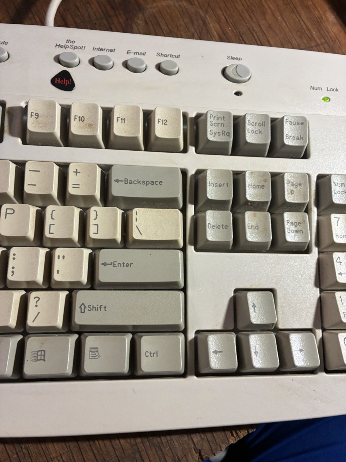Gateway 2000 Working Keyboard & Software Bundle - Items In Desc