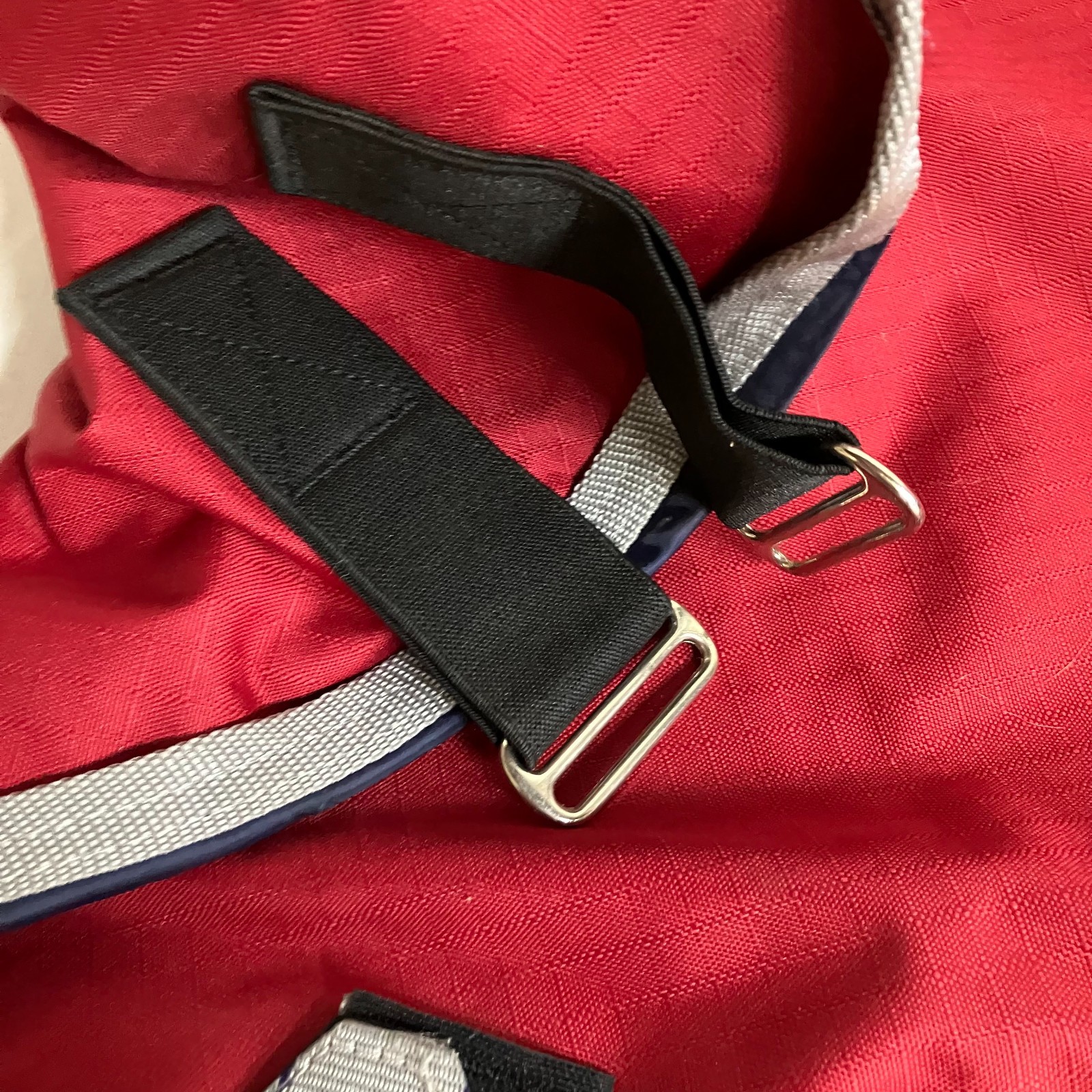 WeatherBeeta ComFiTec Classic Neck Rug Lite Size Warmblood Red/Silver/Navy