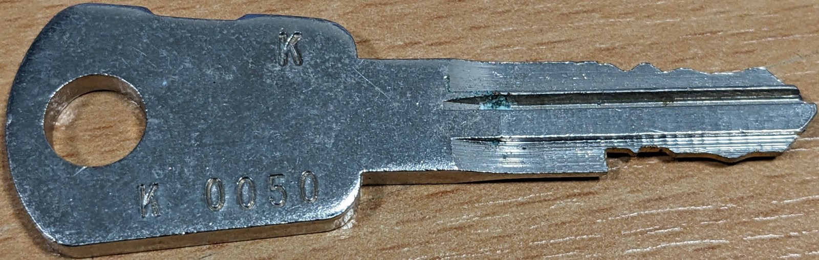 GREENWALD SENTINEL 2 KEY PART #GW91-2000-19 CODED K0050
