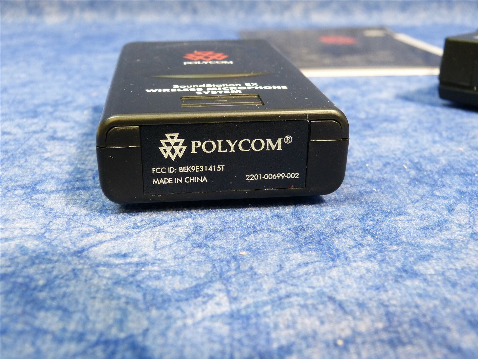 Polycom 2200-00699-002 Wireless Microphones Wireless Microphone System (G114)