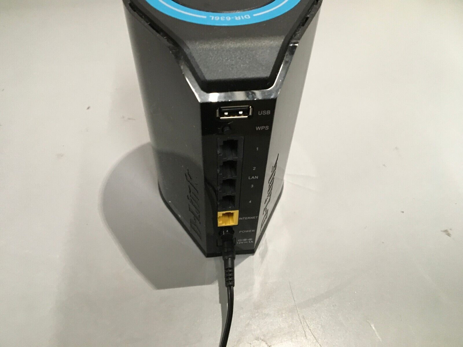 D-LINK Model DIR-636L Black Tower 4 Port Wireless Router