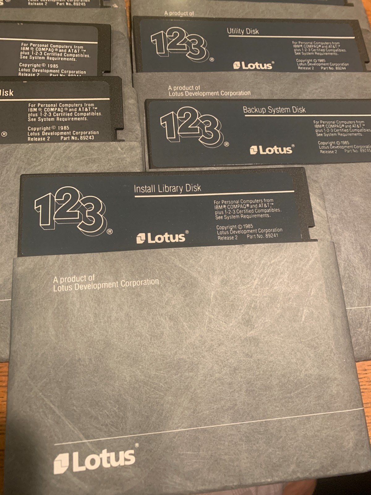 LOTUS 123 1-2-3 Release 2 Software 5.25" Floppy 1985 Computer Program Disks Only