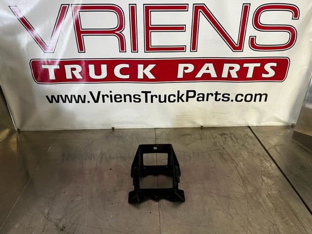 PETERBILT 01-47609 GUSSETT - CROSSMEMBER
