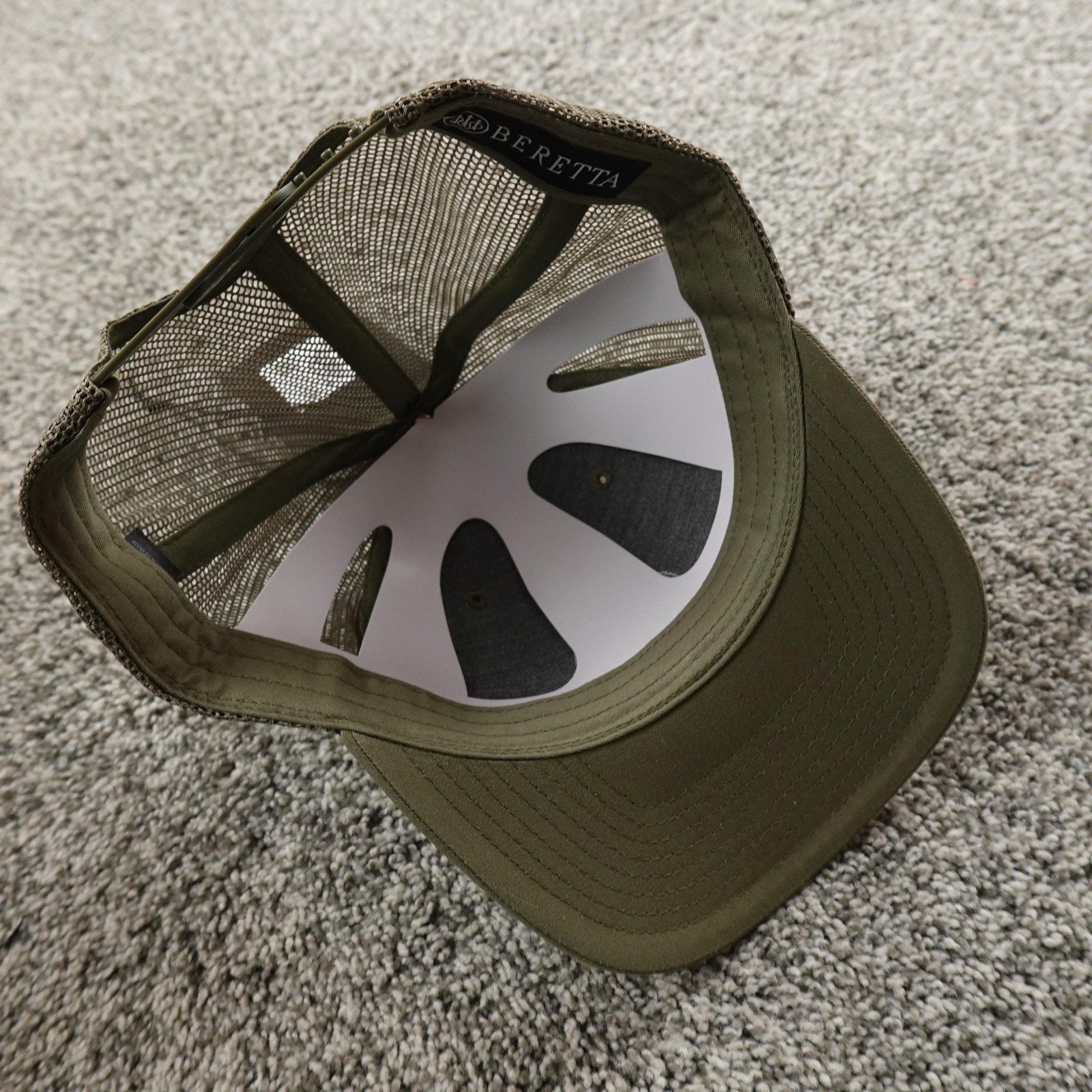 NEW Beretta Hat Cap Mens Green One Size Adjustable Snap Back Trucker Hunting