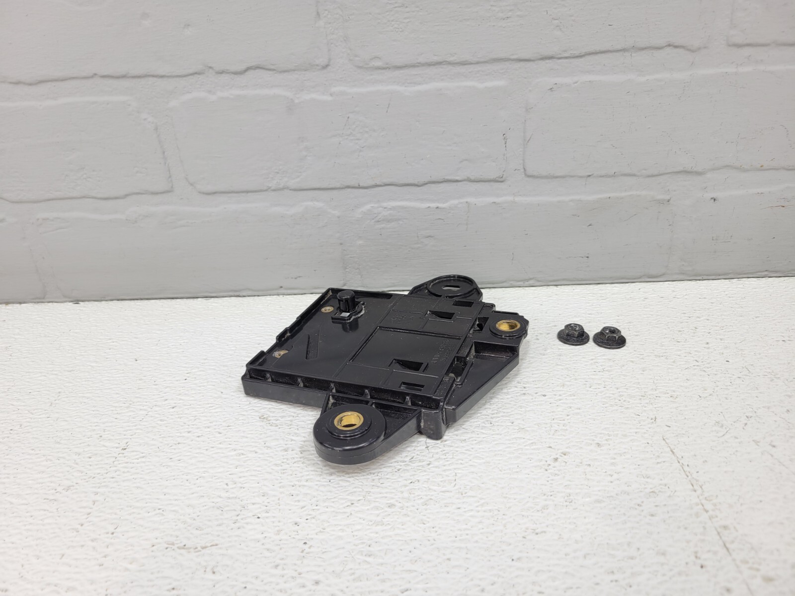 2015-2017 Nissan Murano Driver Left Blind Spot Radar Sensor Warning Bracket OEM