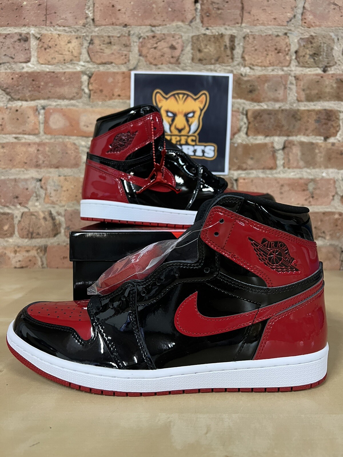 Air Jordan 1 Retro High Patent leather Bred MENS 555088-063 GS 575441-063