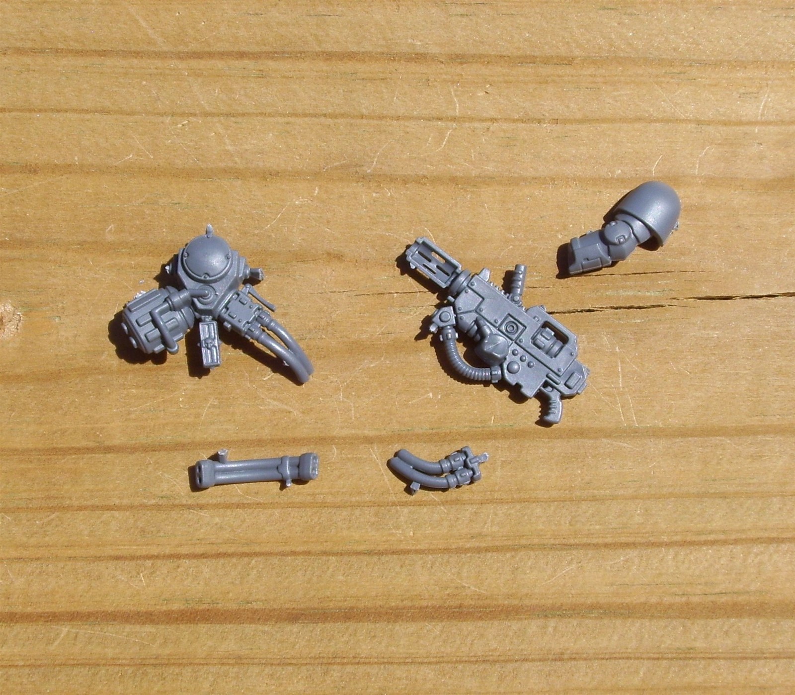 40K Space Marines Primaris Eradicators Sgt Cradled Melta Rifle Incomplete Bits