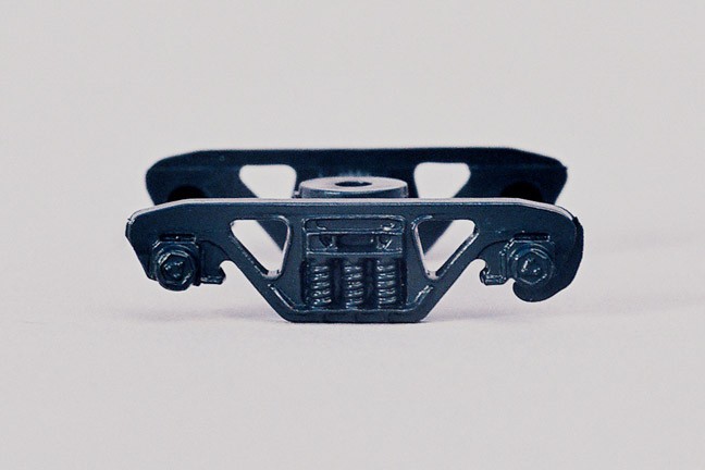 RCR - HO PARTS TRUCKS MODERN ROLLER BR #29182 - 5 PAIR   ( no wheels, no screws)