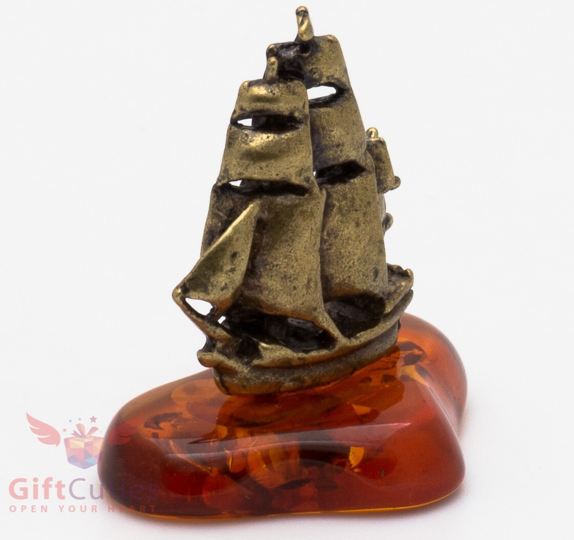 Solid Brass Amber Figurine Caravel Frigate Ship Ironwork