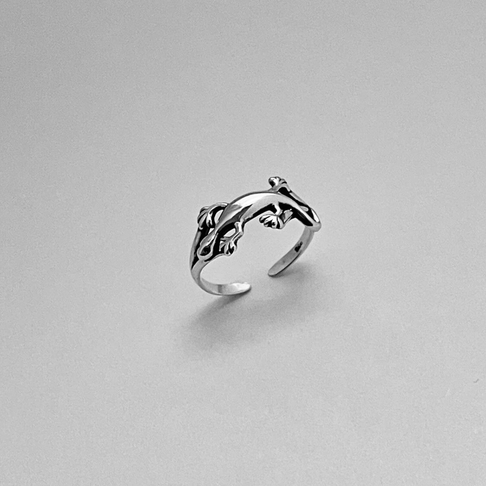 Sterling Silver Lizard Toe Ring, Silver Ring, Midi Ring, Gecko Ring, Animal Ring