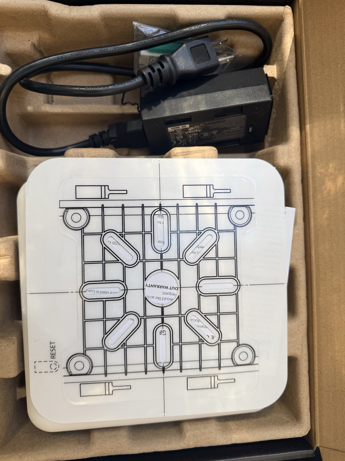 Luxul XAP-810 AC1200 Dual-Band Wireless Access Point – (Open Box)