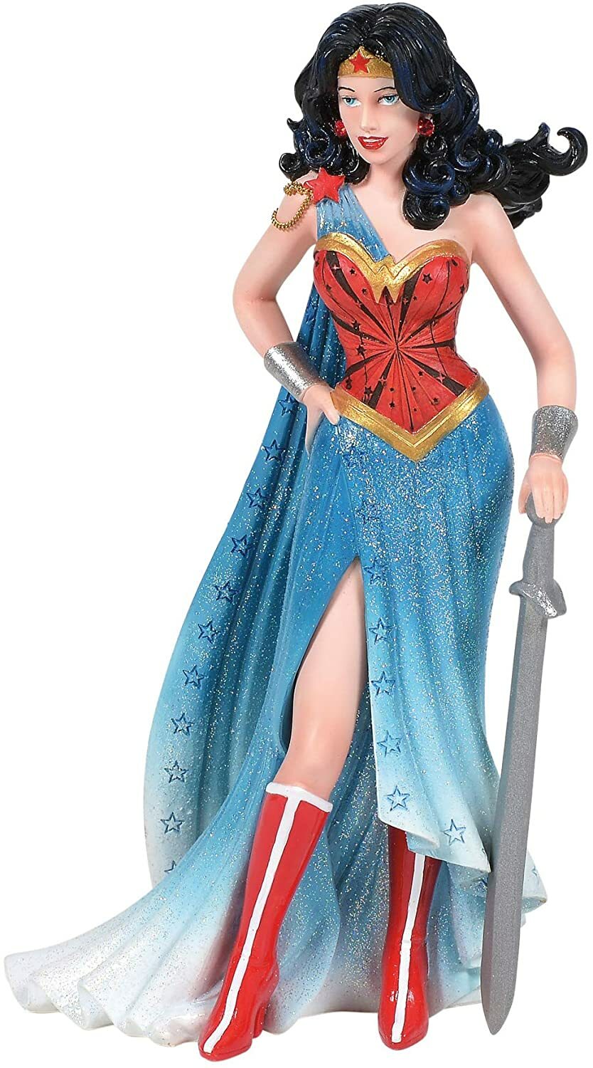 Enesco DC Comics Couture de Force Wonder Woman Figurine