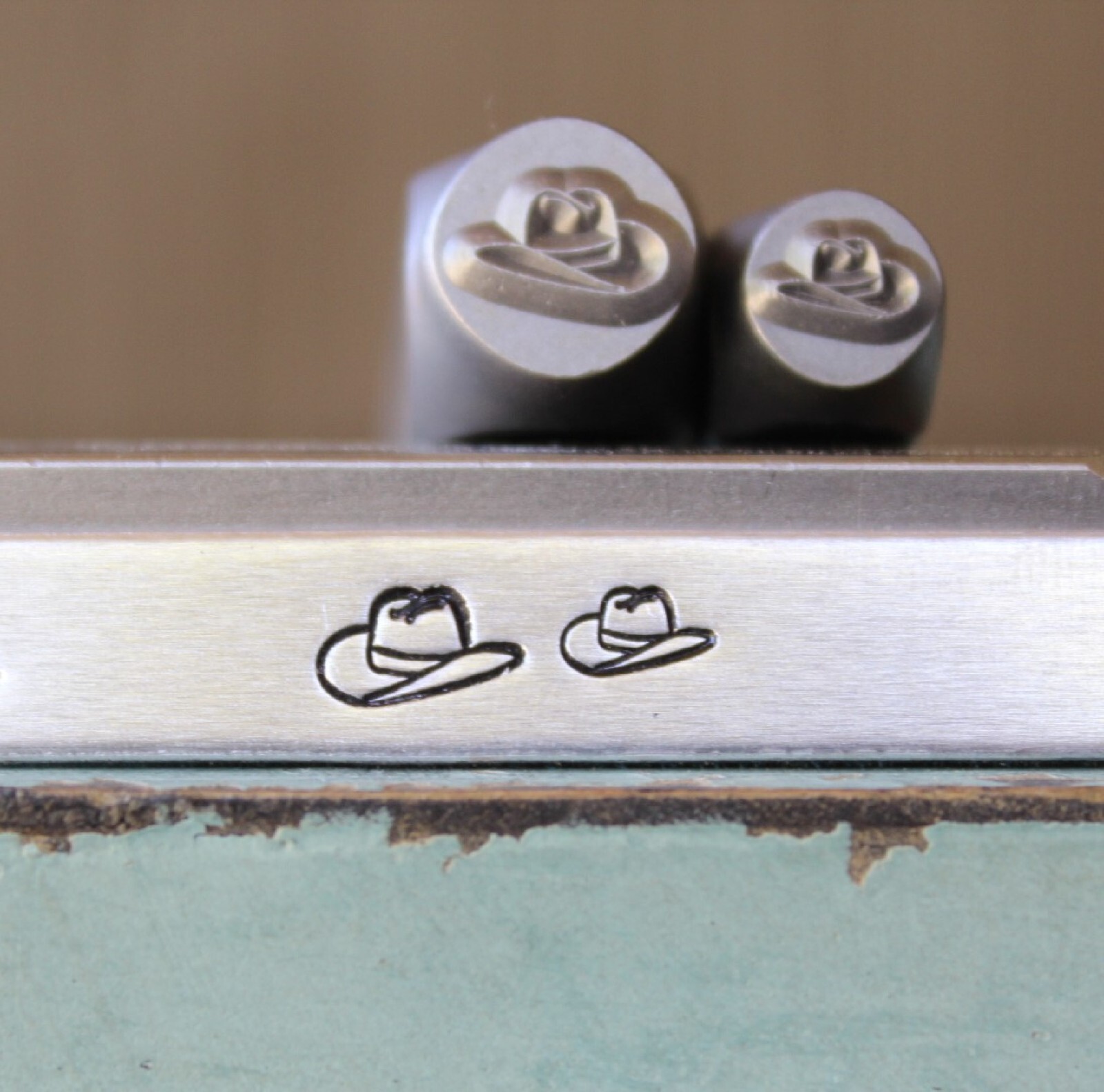 SUPPLY GUY 6mm/8mm Western Cowboy Hat Metal Punch Design 2 Stamp Set SGCH-465482