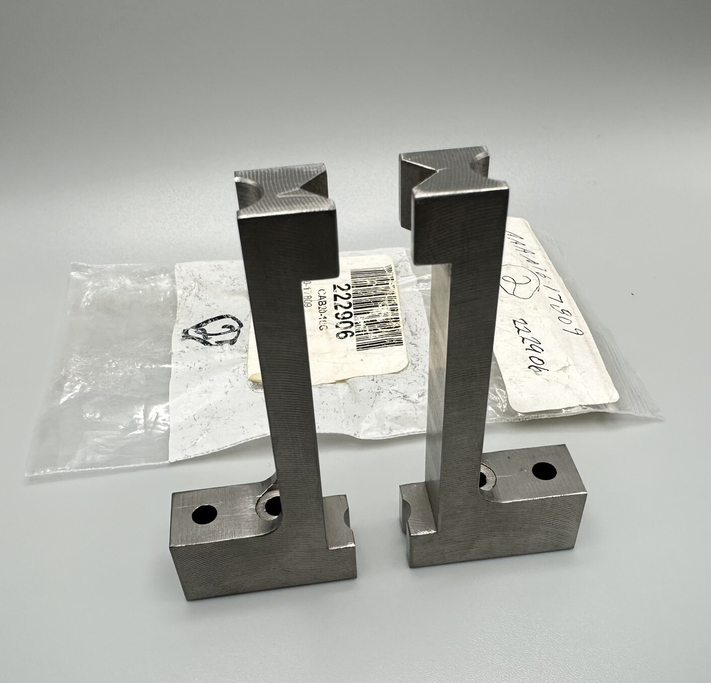 Schunk PGN Pneumatic Finger Grippers For Syringe Or Other Robot 3” Parallel