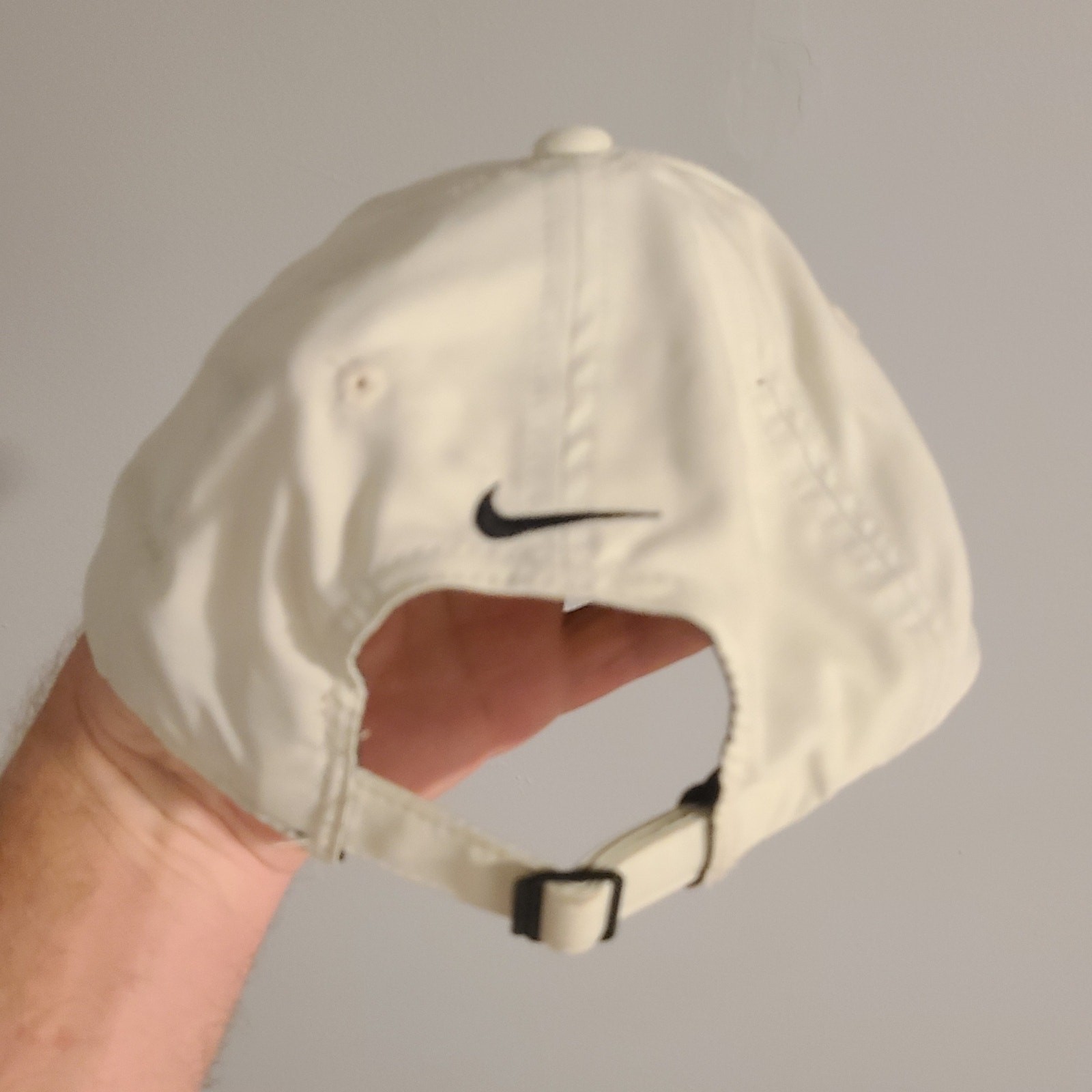 Nike Golf Hat Adjustable Strap White.