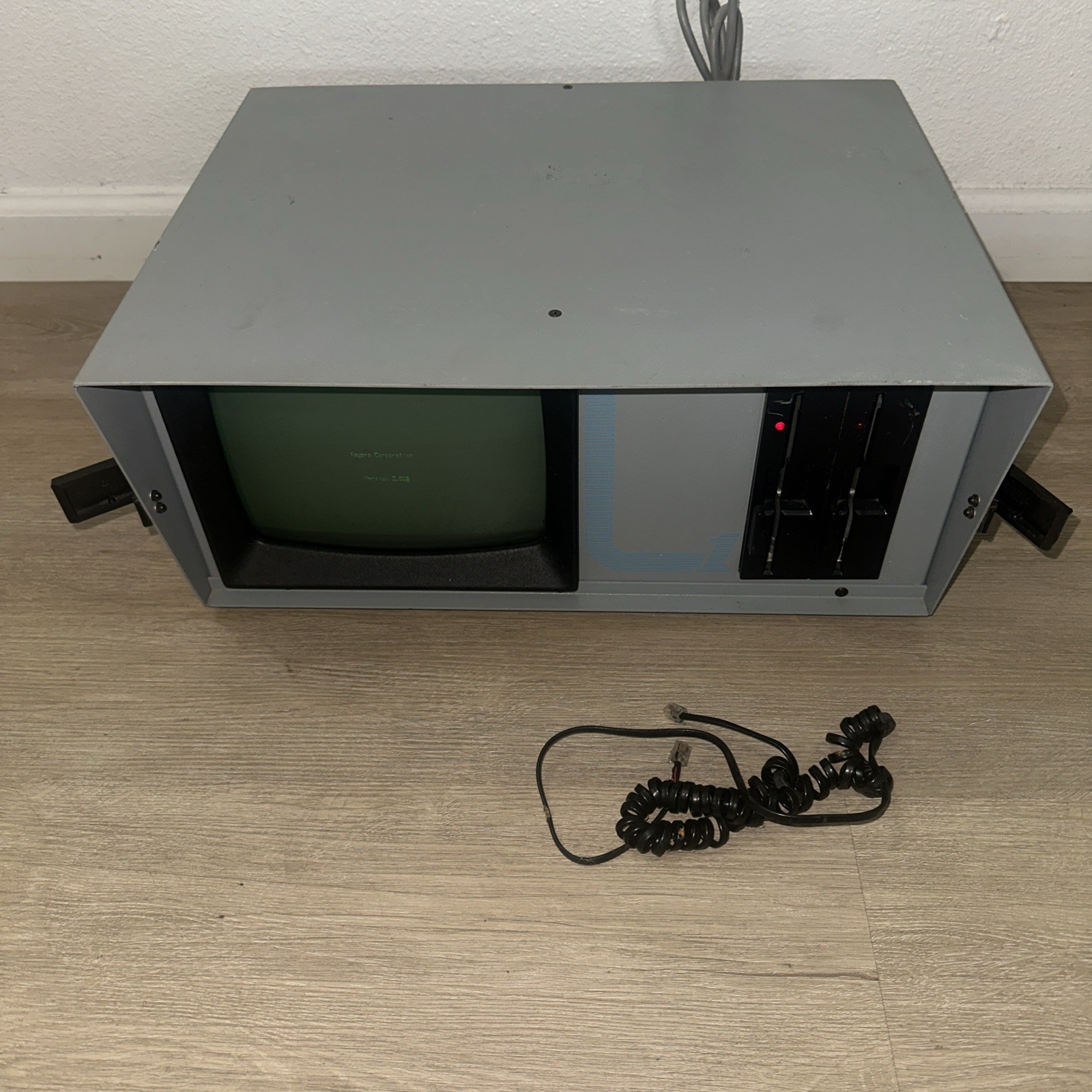 Vintage Kaypro 1 Portable Computer 81-021.