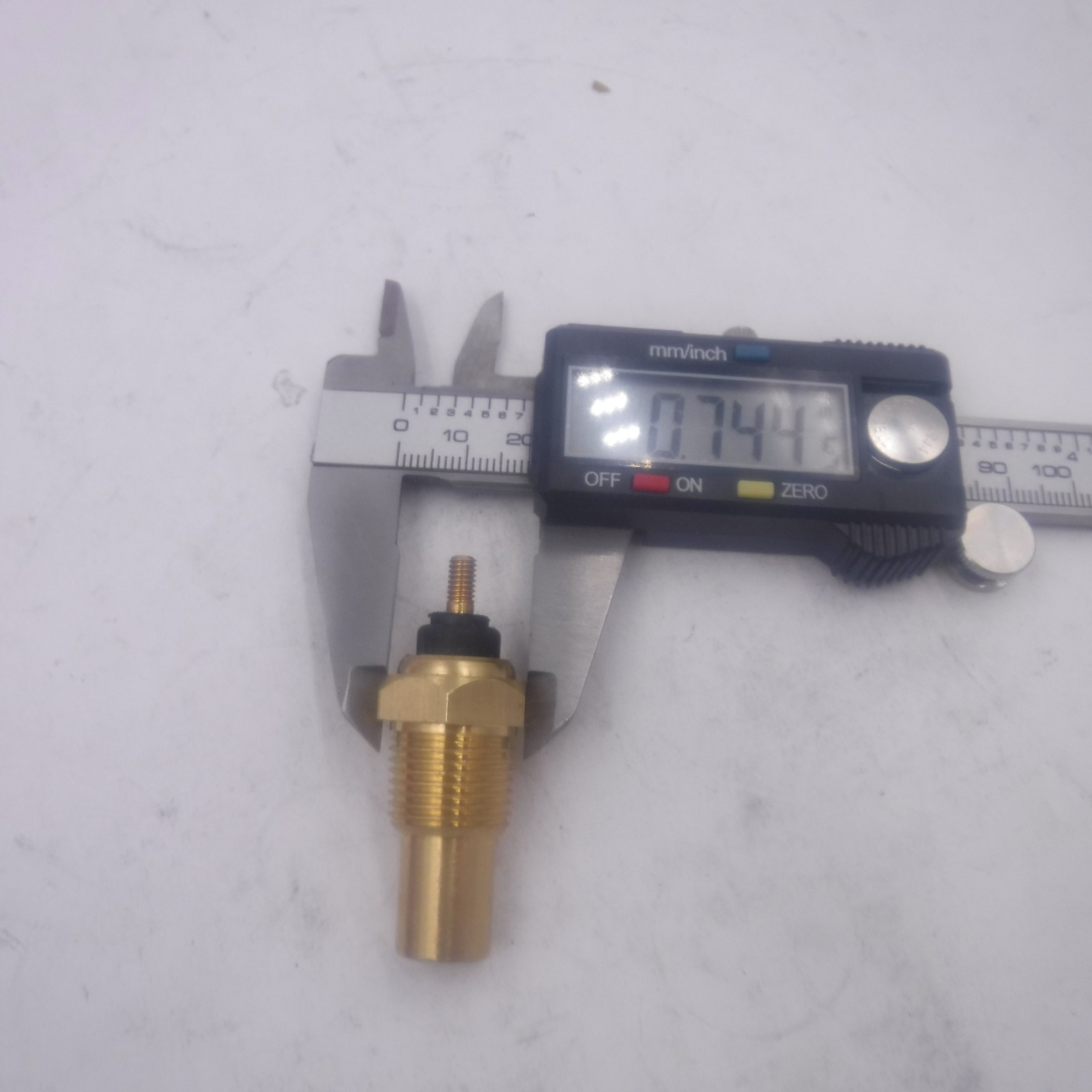 175° Temperature Sending Switch Unit Threaded 5/8"-18, #8-32 Post