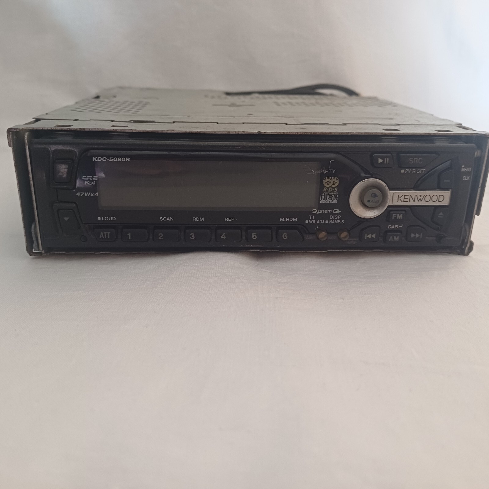 RARE CAR KENWOOD KDC-5090R CD RECEIVER HUNGARY 47W 4 FOR PARTS ONLY NOT WORKING.