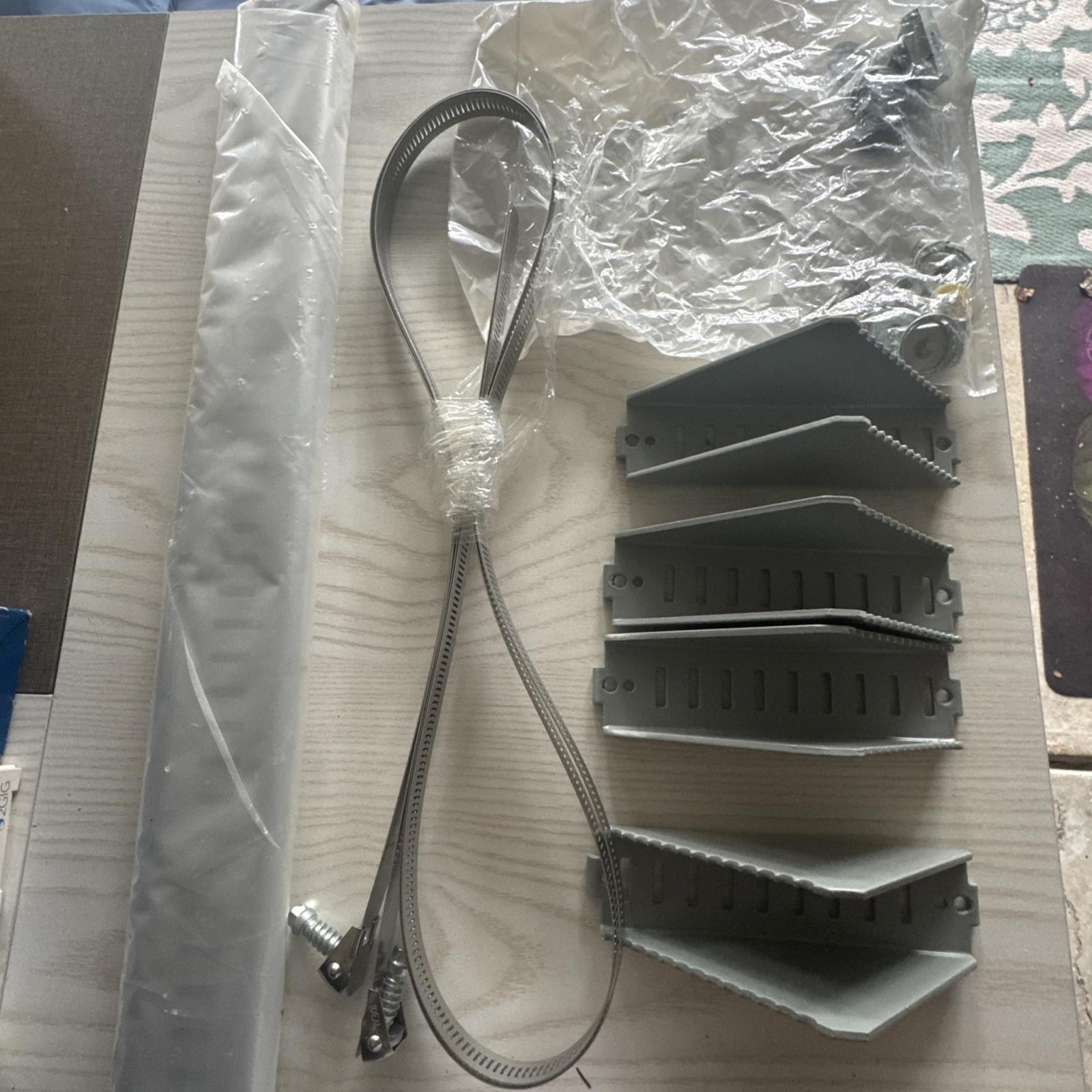 Hoffman Concept Pole Mount Kits- CPMK24 New In Box With Directions And Paperwork
