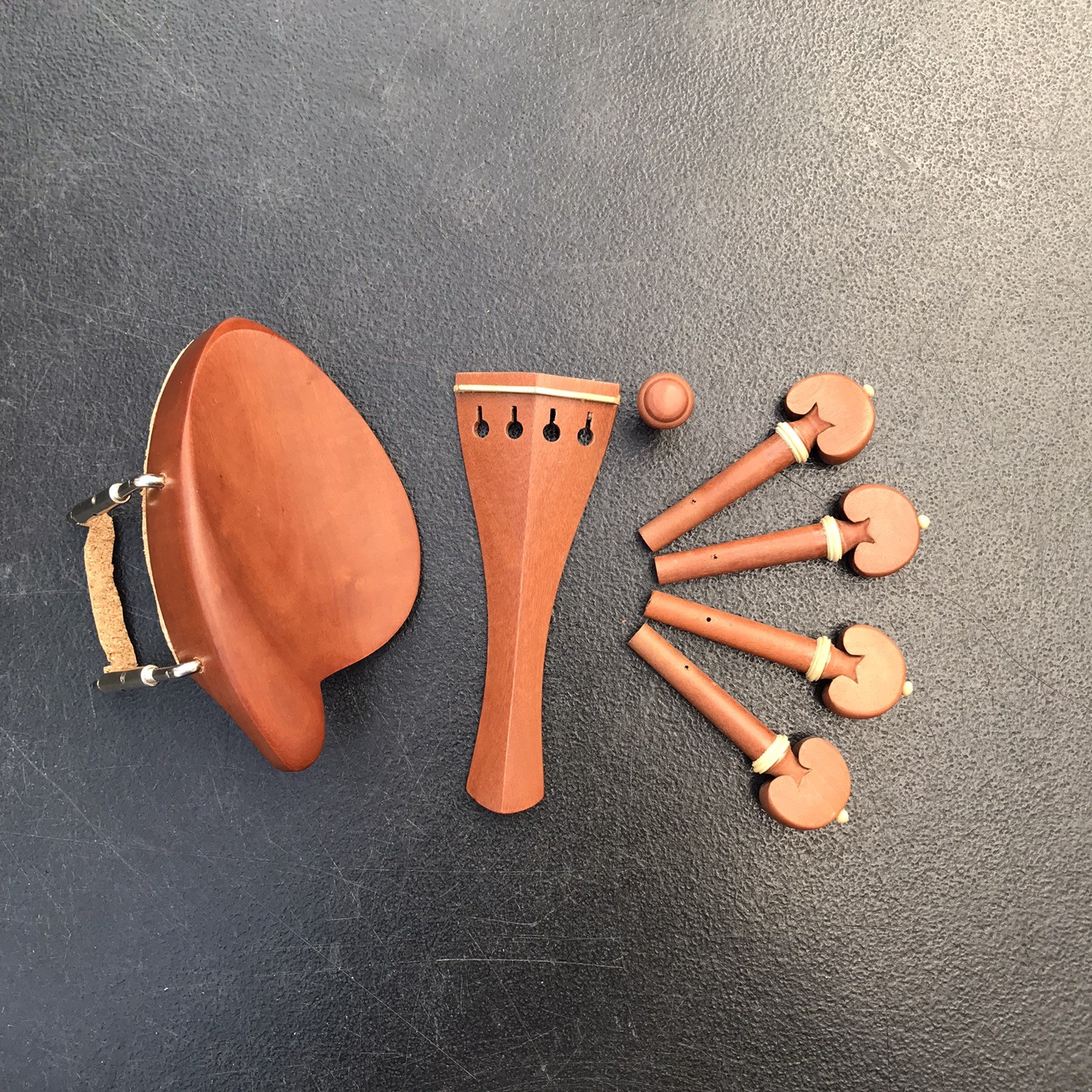 4/4 Jujube Wood Violin Pegs & Chinrest Set – Pre-Fitted, Ready to Install