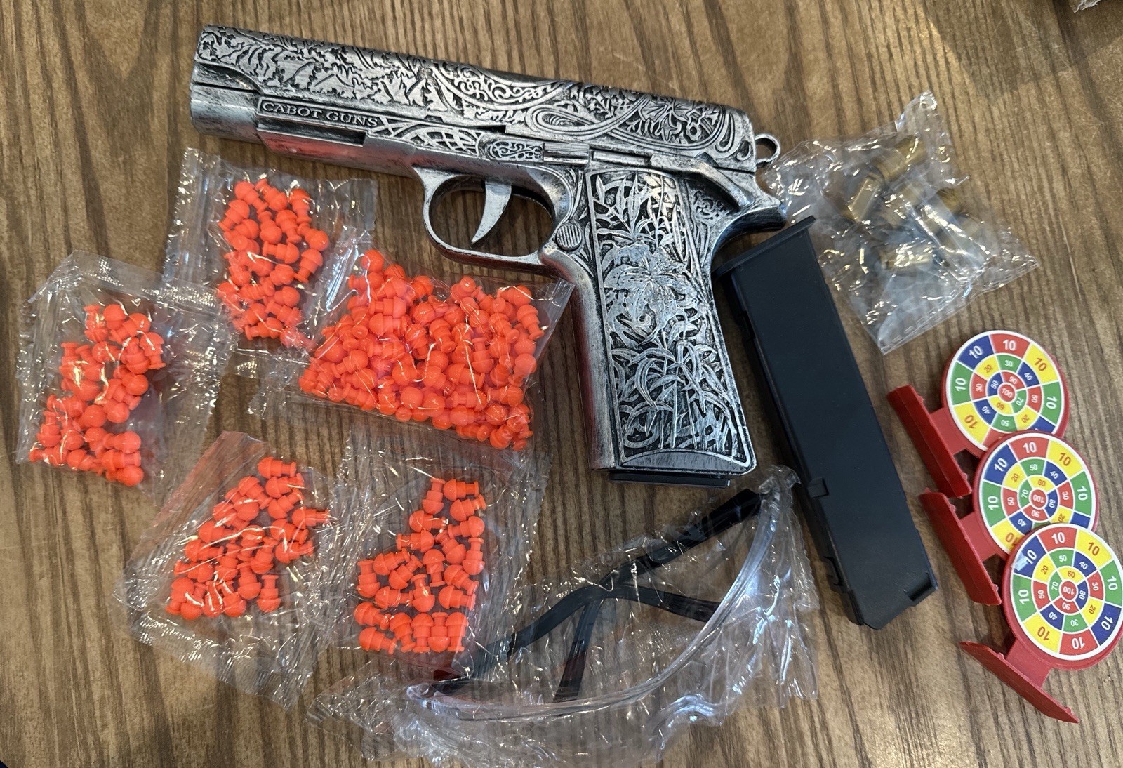 Silver Plastic Toy Gun with Shooting Pellets, Targets & Glasses - A2000