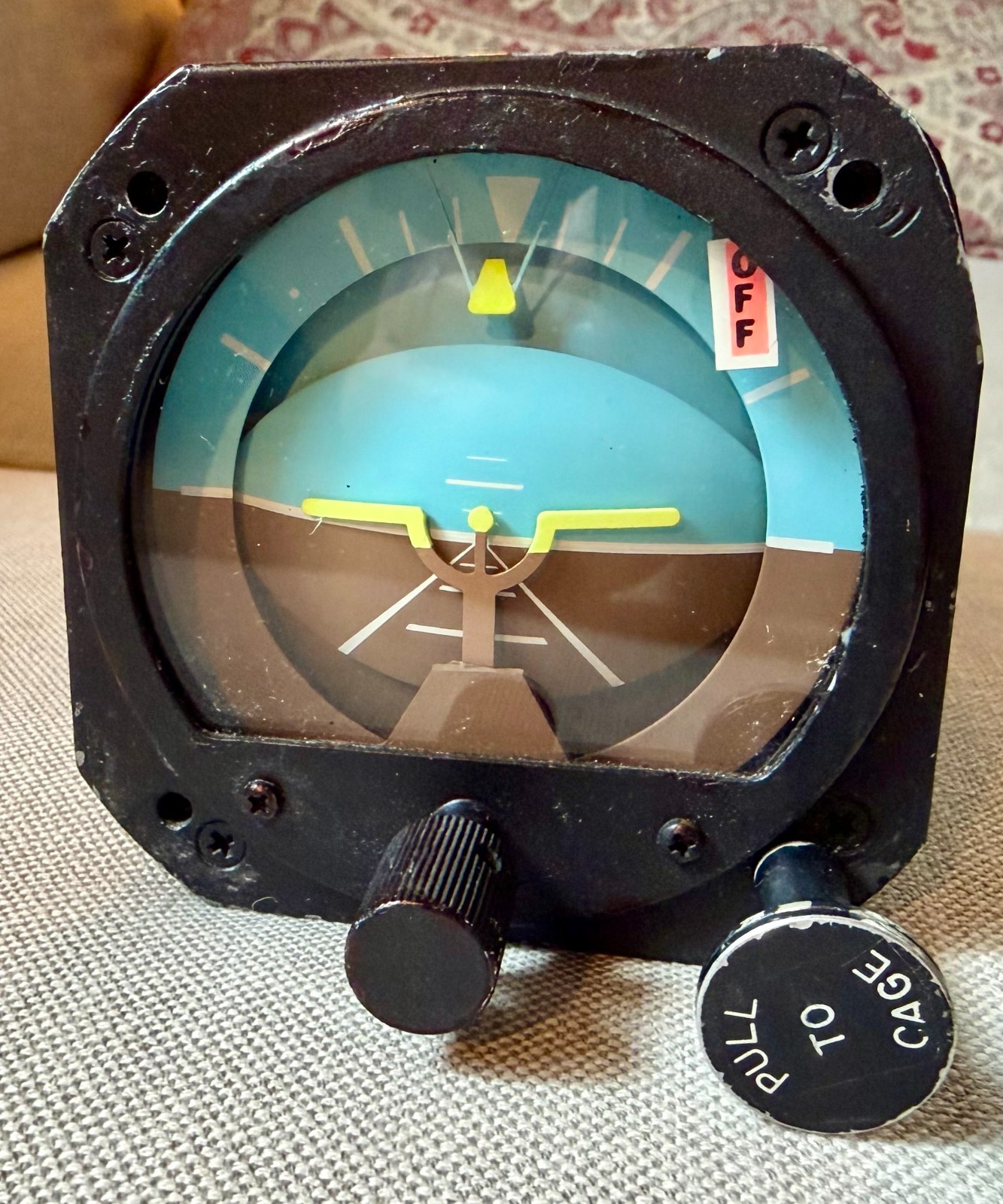 R.C. Allen RCA26AK-2 Electric Attitude Gyro Indicator 14V