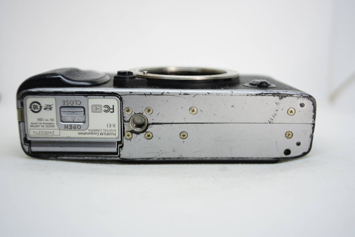 FUJIFILM X-E1 Body #3923
