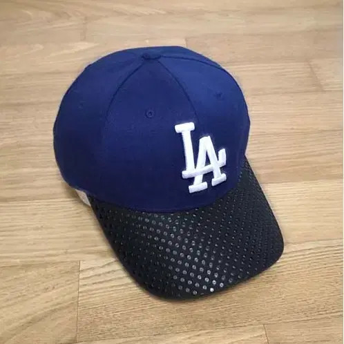 MLB LA Cap Authentic Good Condition One Size XS