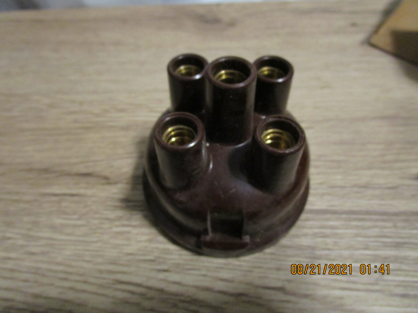 Autolite Distributor Cap DH-104
