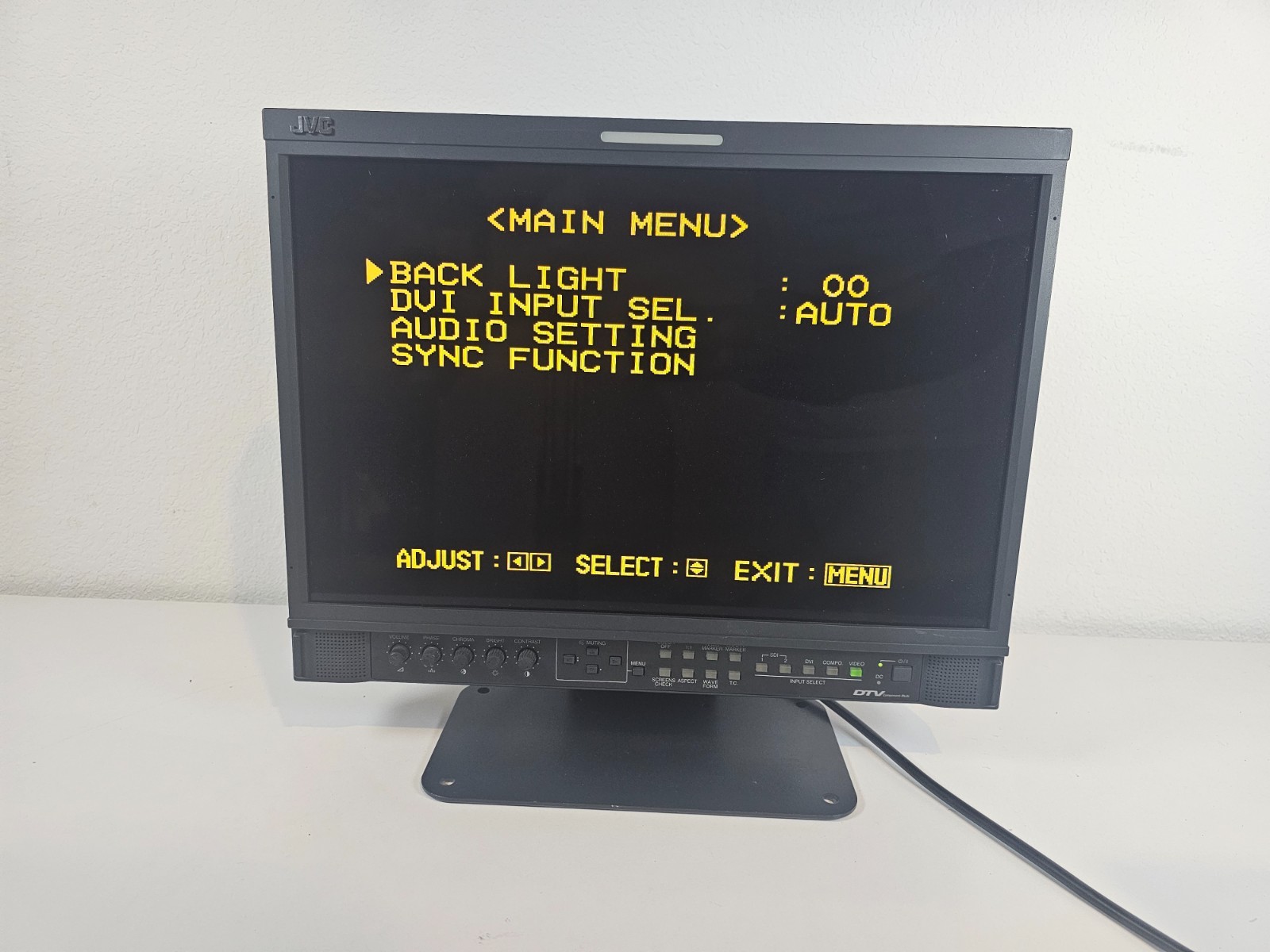 JVC DT-V17L3D 17inch LCD HDSDI Monitor