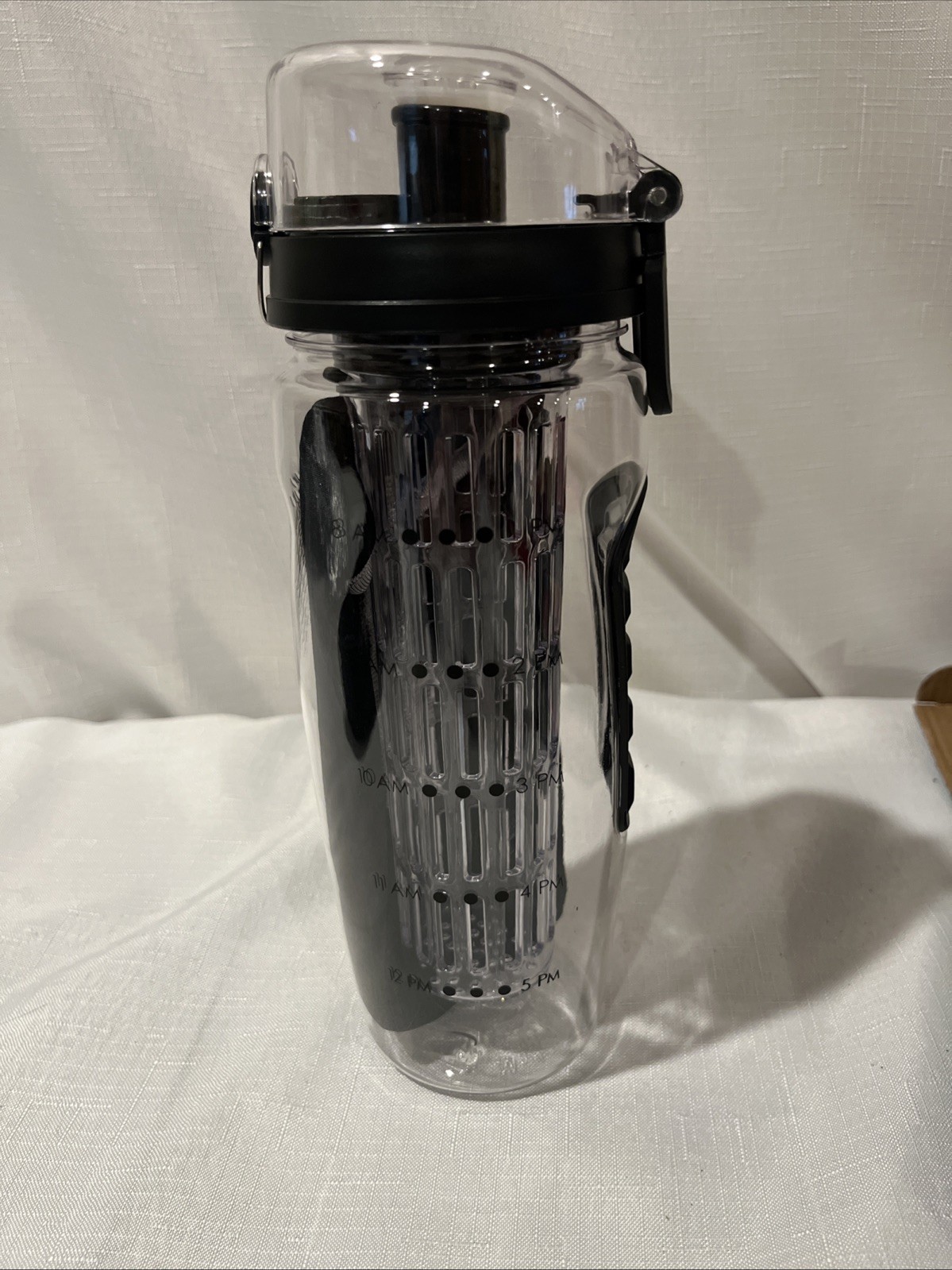 Zulay Kitchen Fruit Infusion Water Bottle Black New In Box