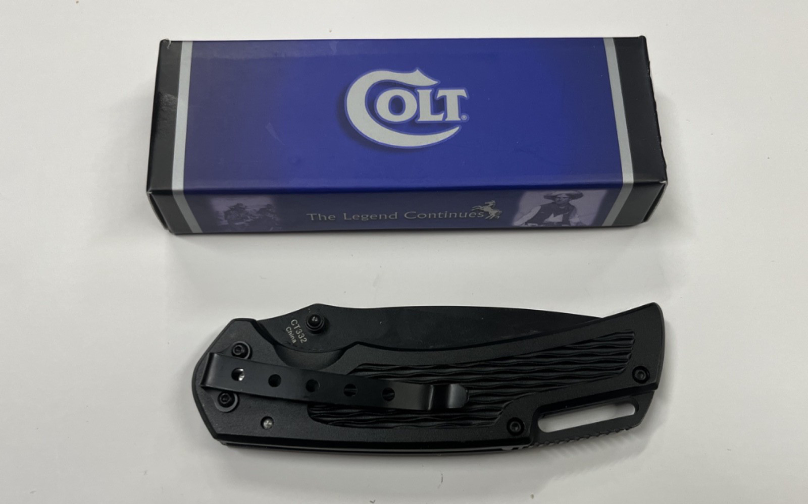 Colt Black LinerLock Knife- CT332 -New in Box!