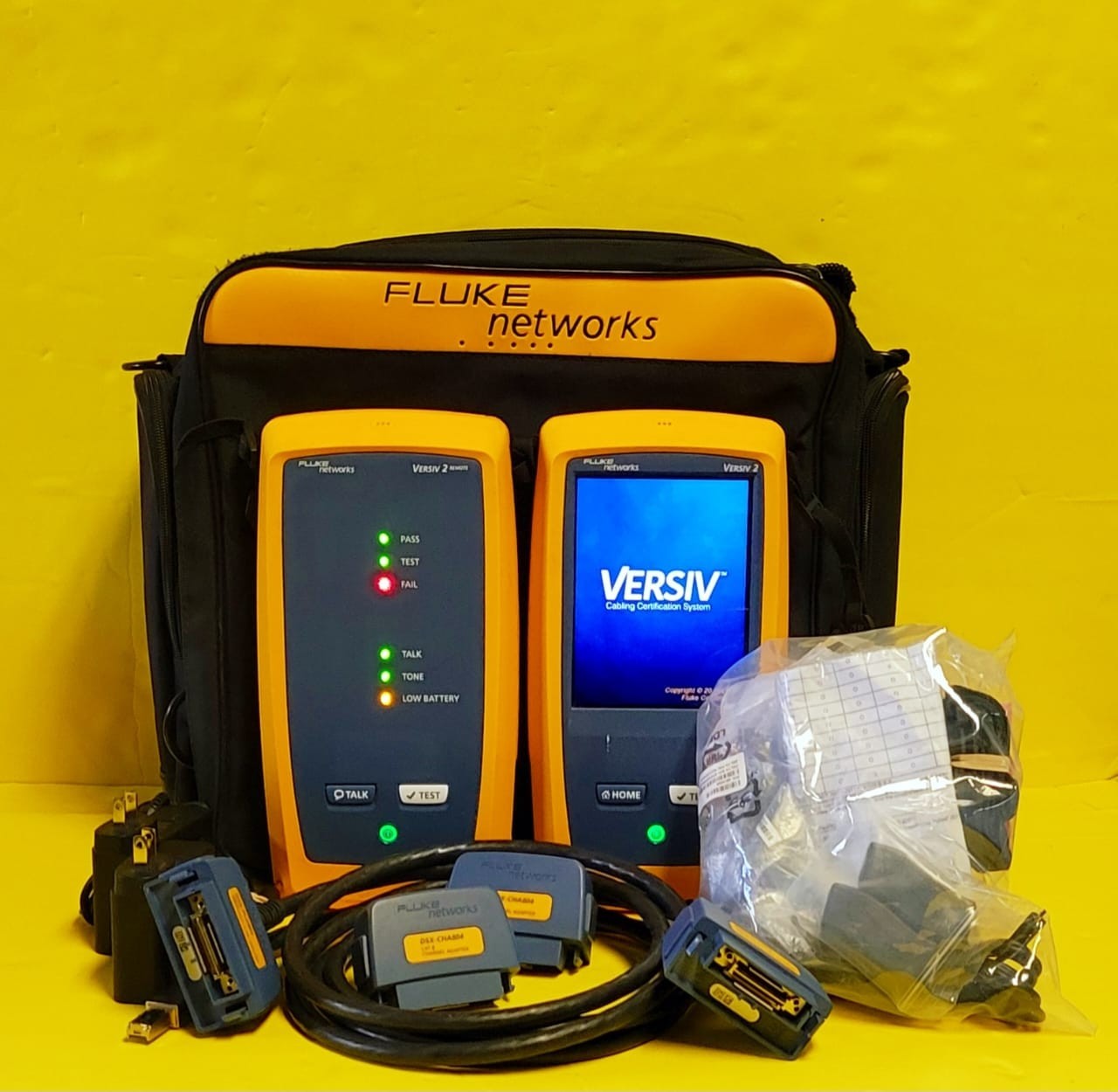 Fluke Networks DSX-8000 Versiv 2 Cat6a Cat8 LAN Cable Certifier DSX8000 DSX 8000