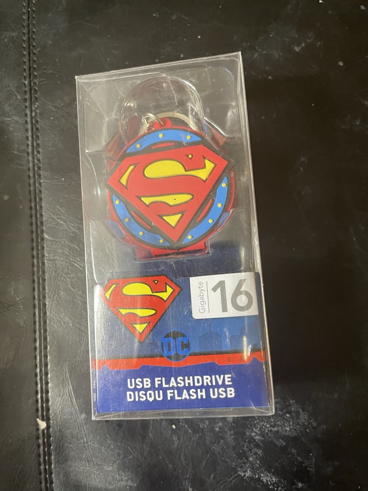 Kids USB 2.0 Superman Flash drive 16GB And Matching Keychain New