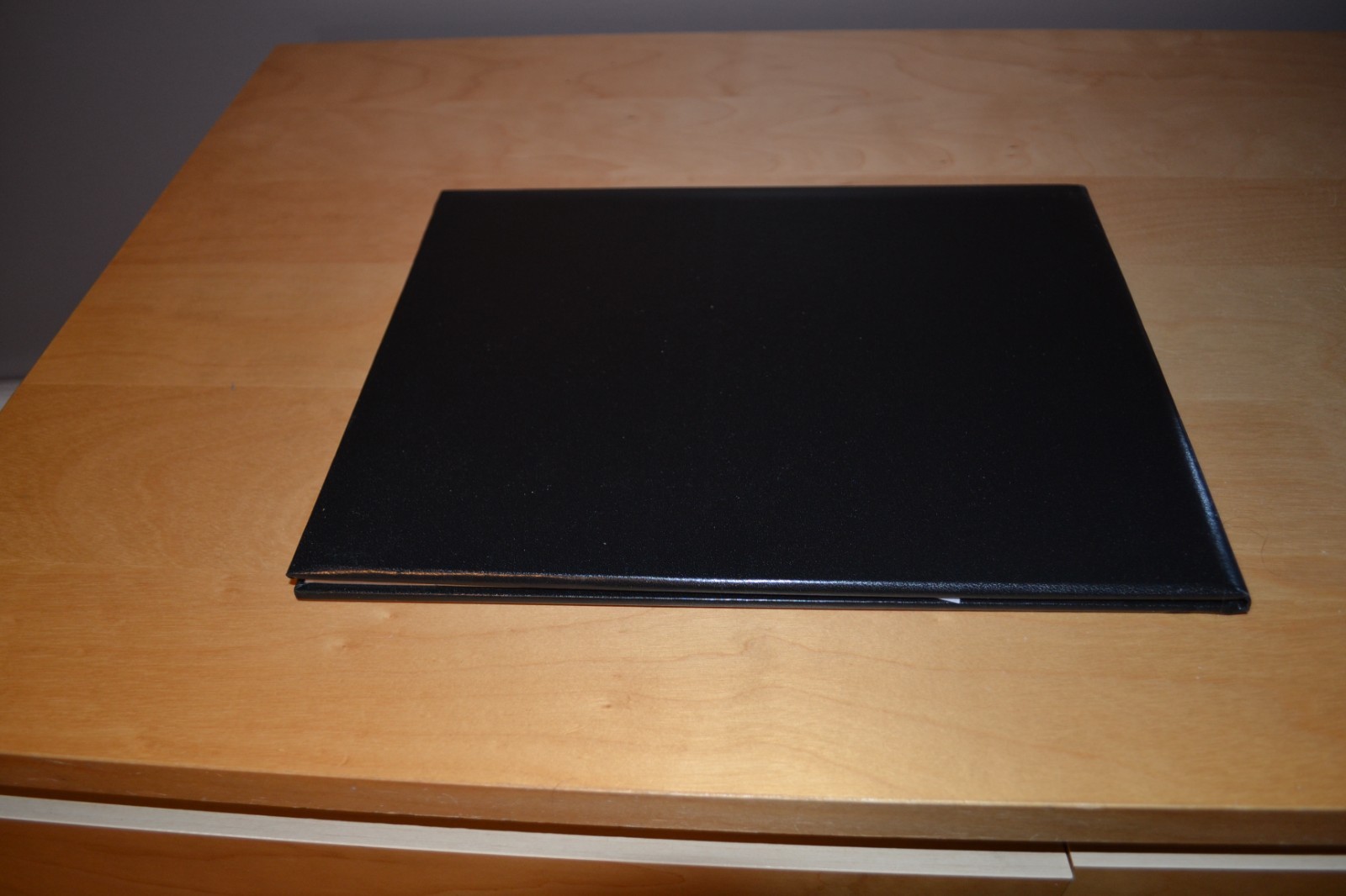Black Leatherette Certficate Holder