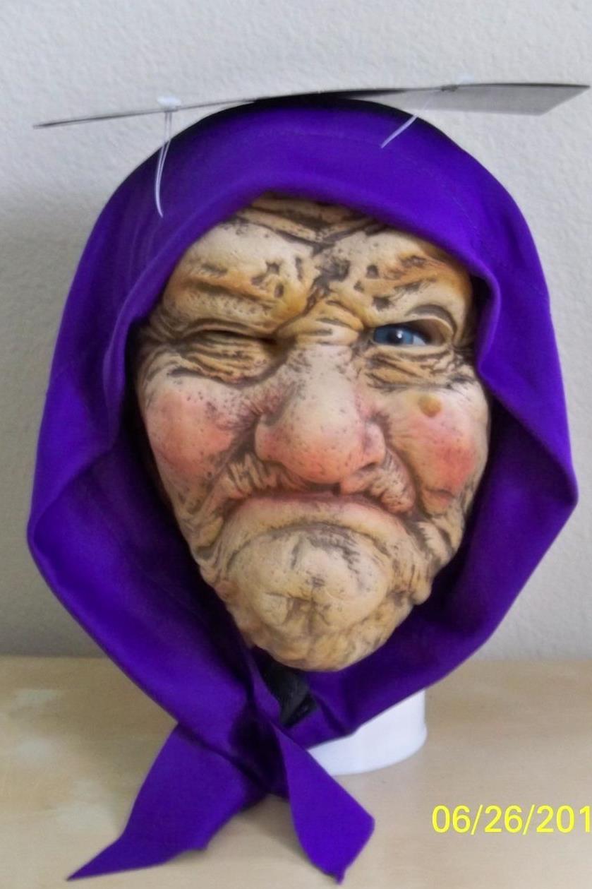 OLD WOMAN NANA LADY GRANNY WRINKLED WITH SCARF LATEX FACE MASK COSTUME MR131135