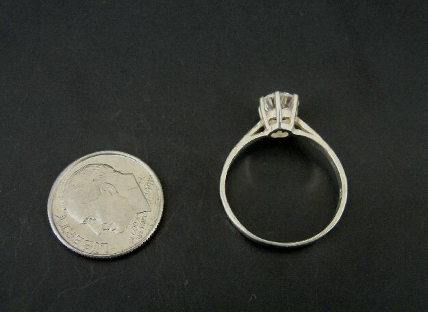 Ring Silver Cubic Zirconia Round Solitaire Stone Sterling 925 RING Size 7 1/4