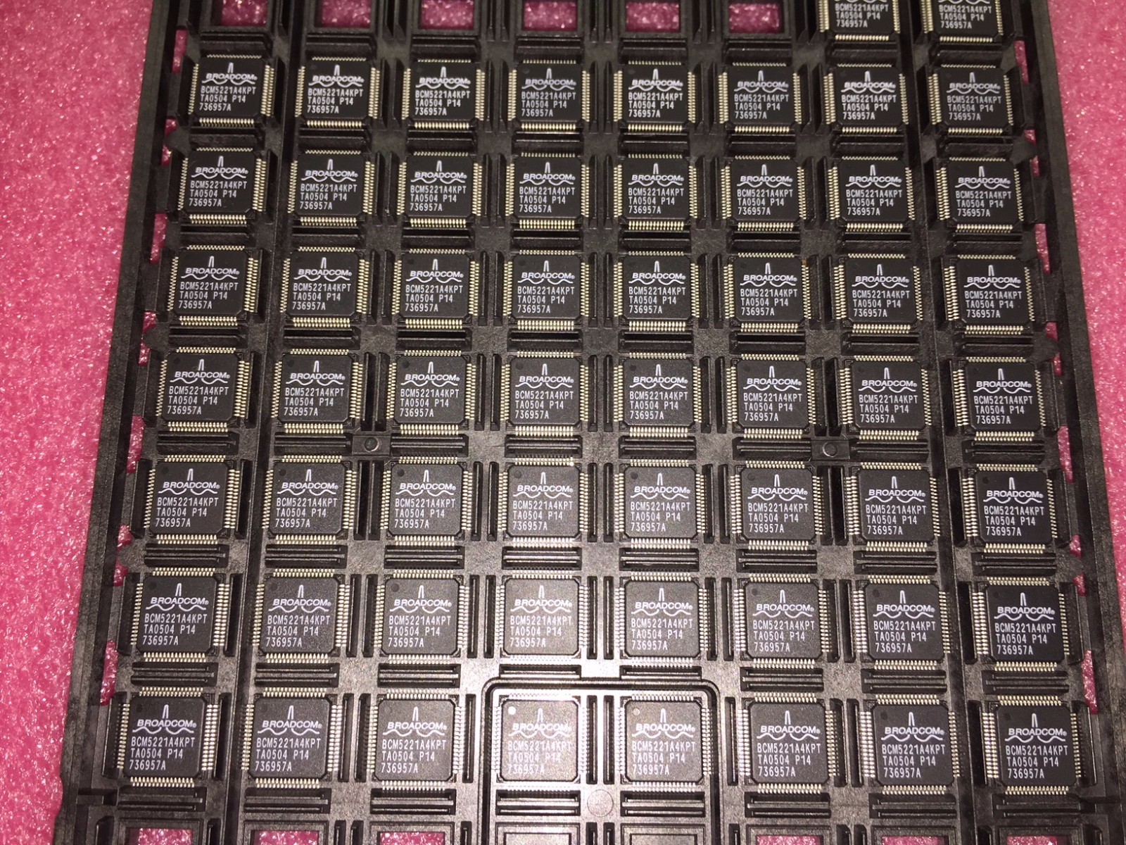 (3 PIECE LOT) BCM5221A4KPT, BROADCOM, IC TXRX ETHERNET PHY SINGLE