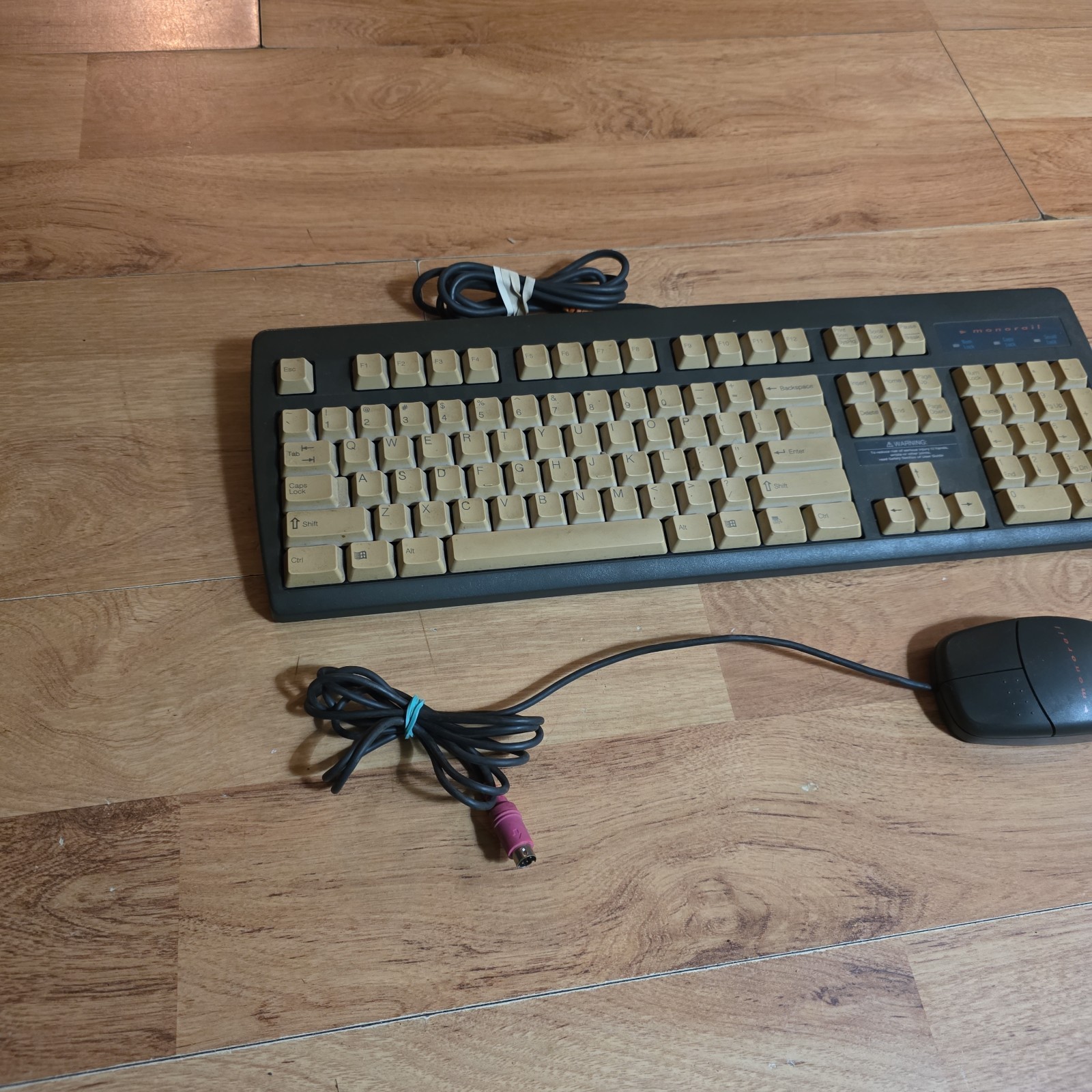 Vintage Monorail Computer Keyboard & Mouse 1996