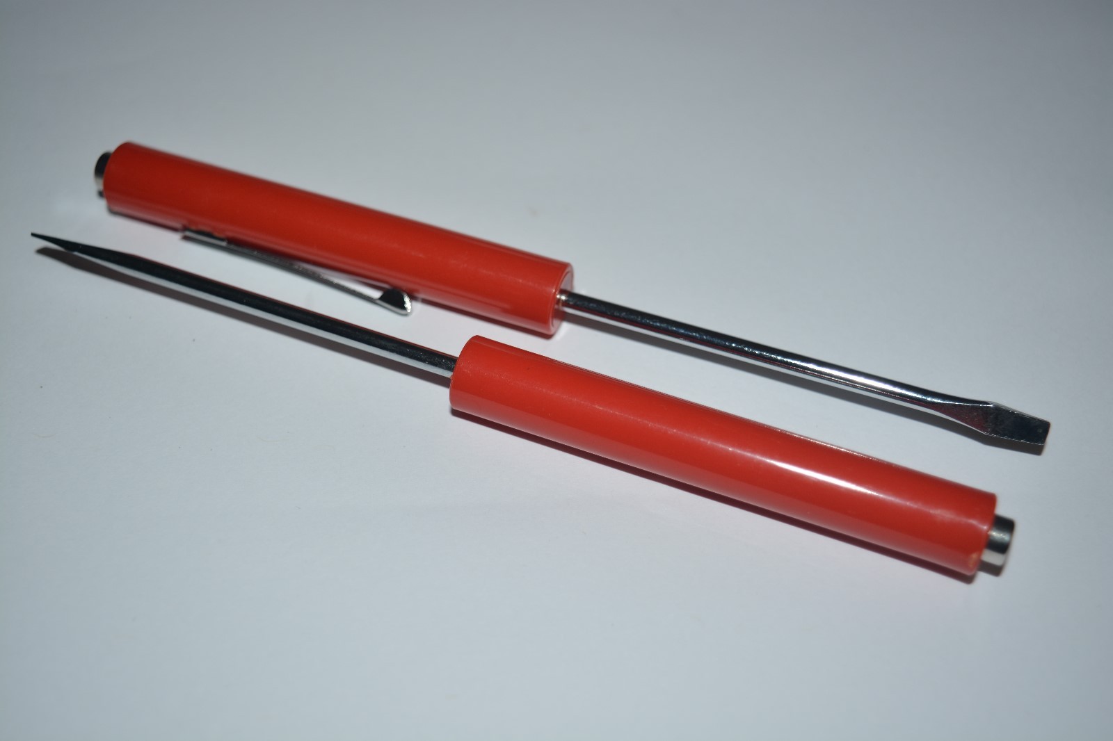 MINI FLAT SCREWDRIVER WITH MAGNET  TOP POCKET CLIP FOR PROFESSIONAL TECHS 2 PCS