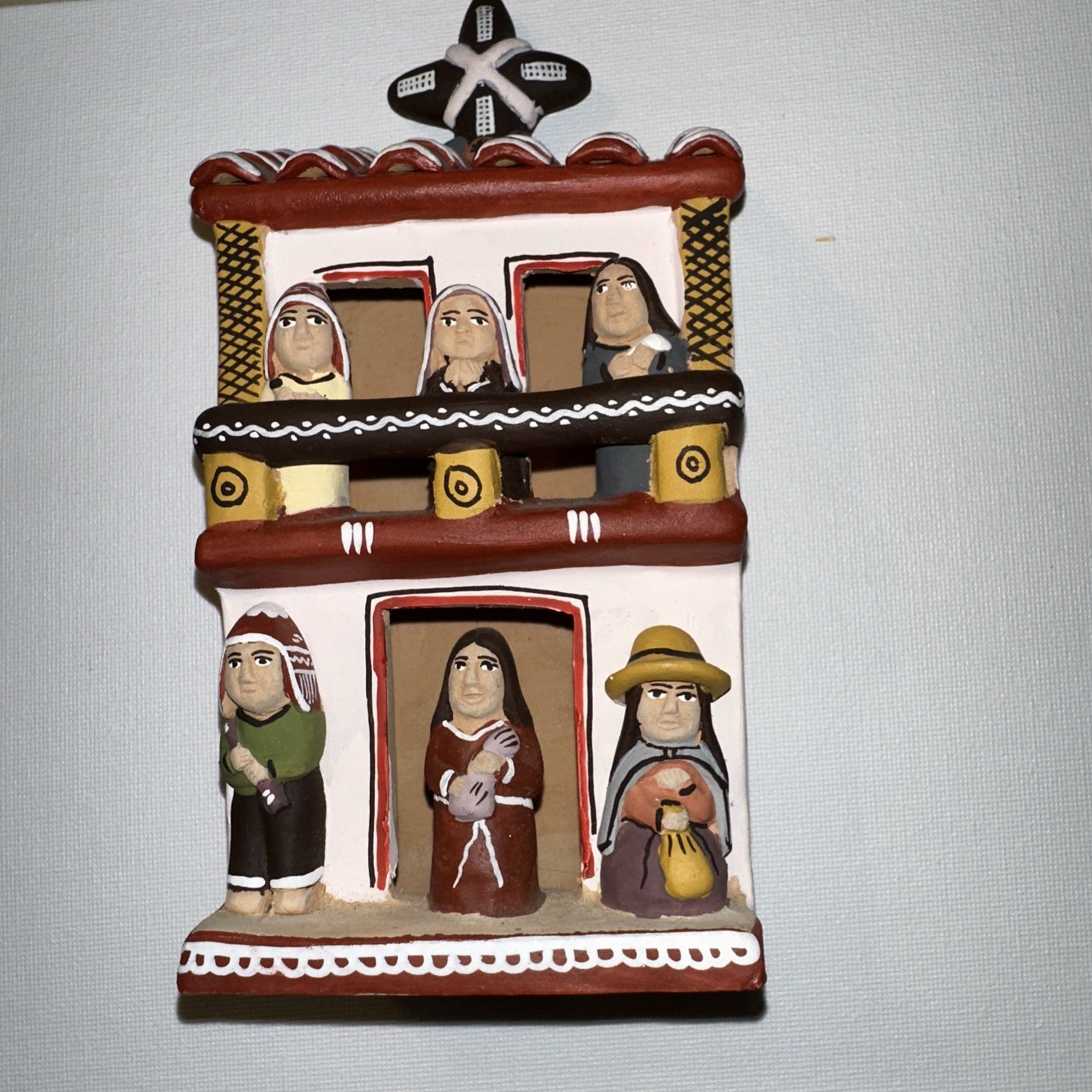 Peruvian Terracotta Handmade Peru Folk Art Building w/Native Figurines Apx 7"Exc