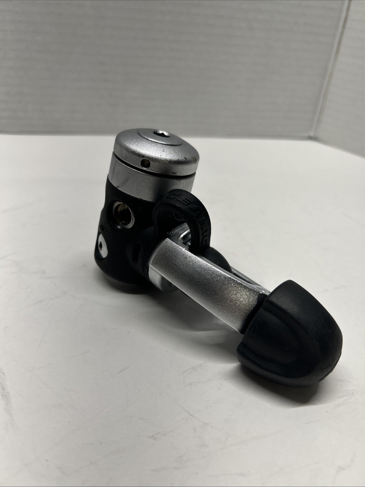 Oceanic DX4 First Stage Regulator. Tested. Scuba Diving.