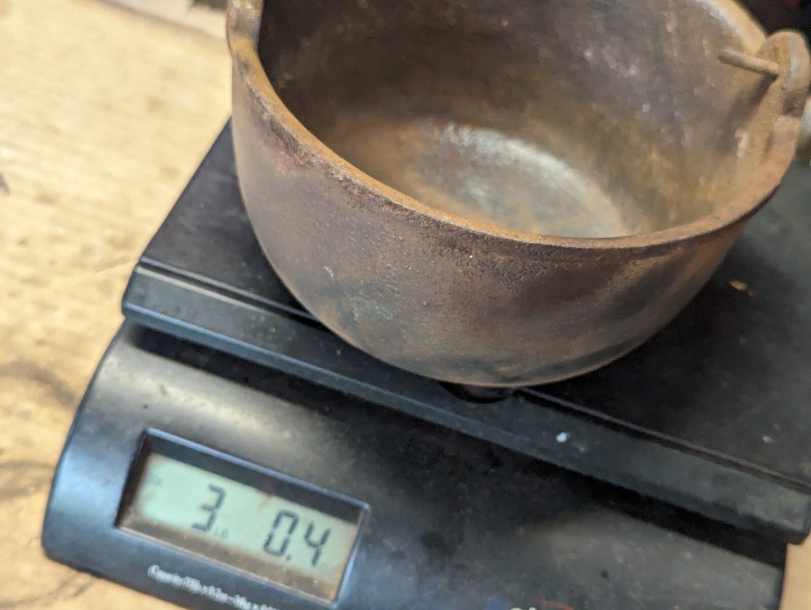 Cast Iron No.6 Blacksmith Melting Pot - Used