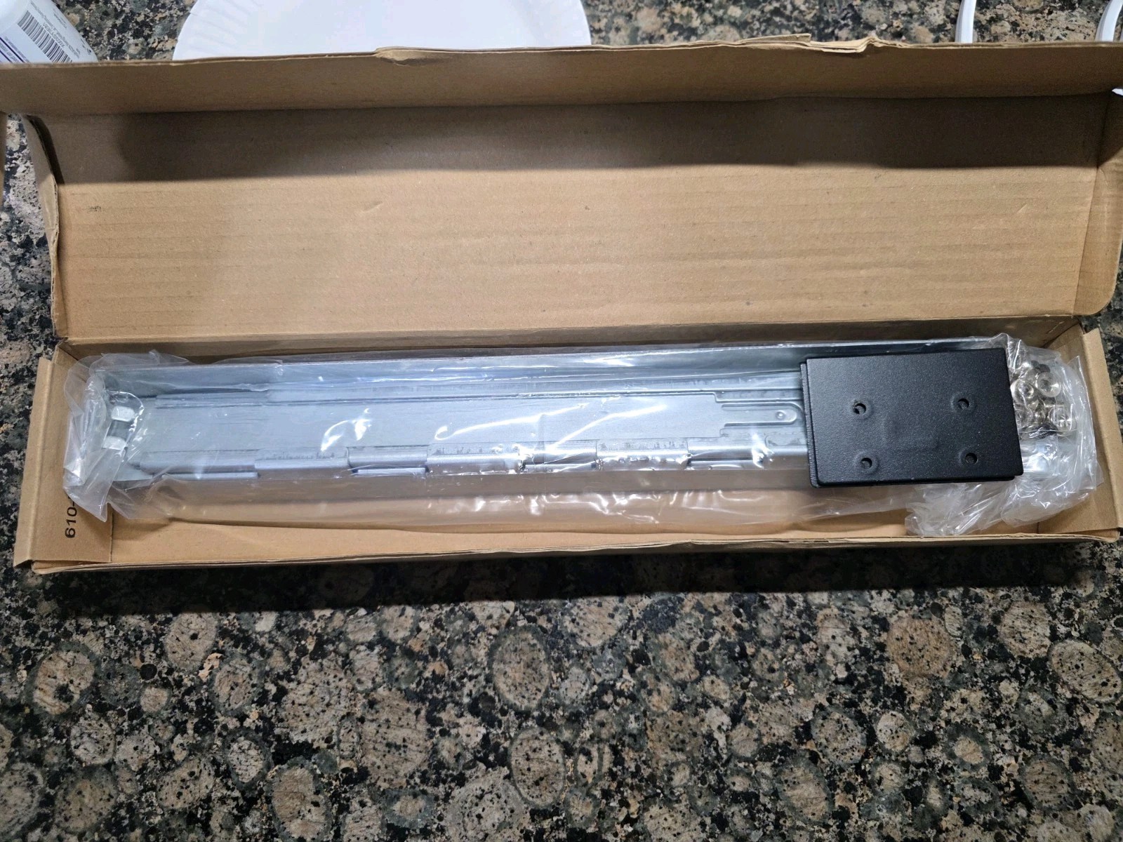 (BNWB) Eaton 5px 1500 Rack Mount Kit