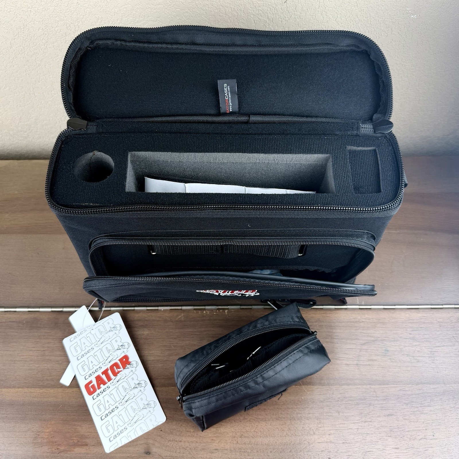 Gator GM1W Wireless Microphone System Carry Bag Case New With Tags
