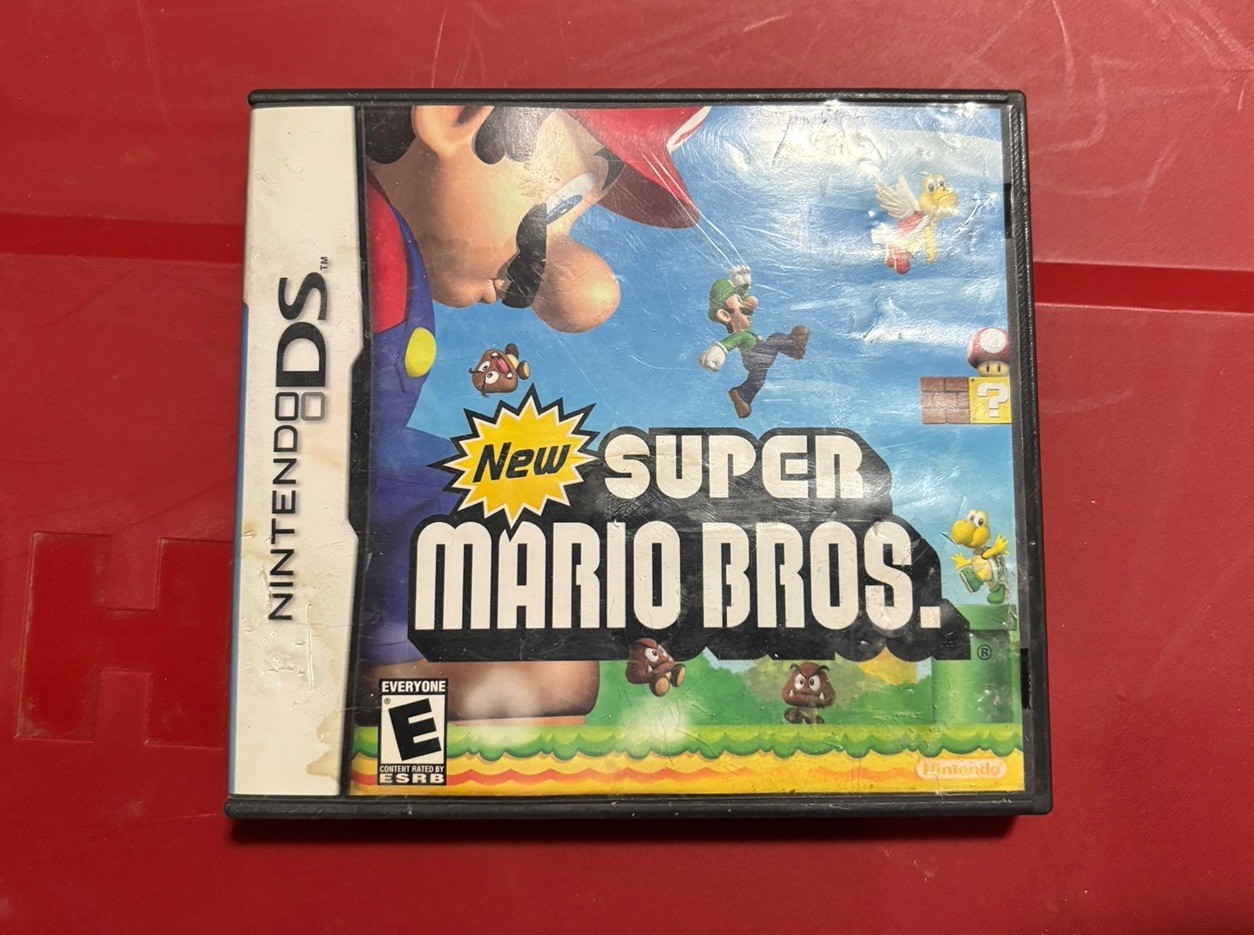 New Super Mario Bros Nintendo DS AUTHENTIC REPLACEMENT CASE ONLY