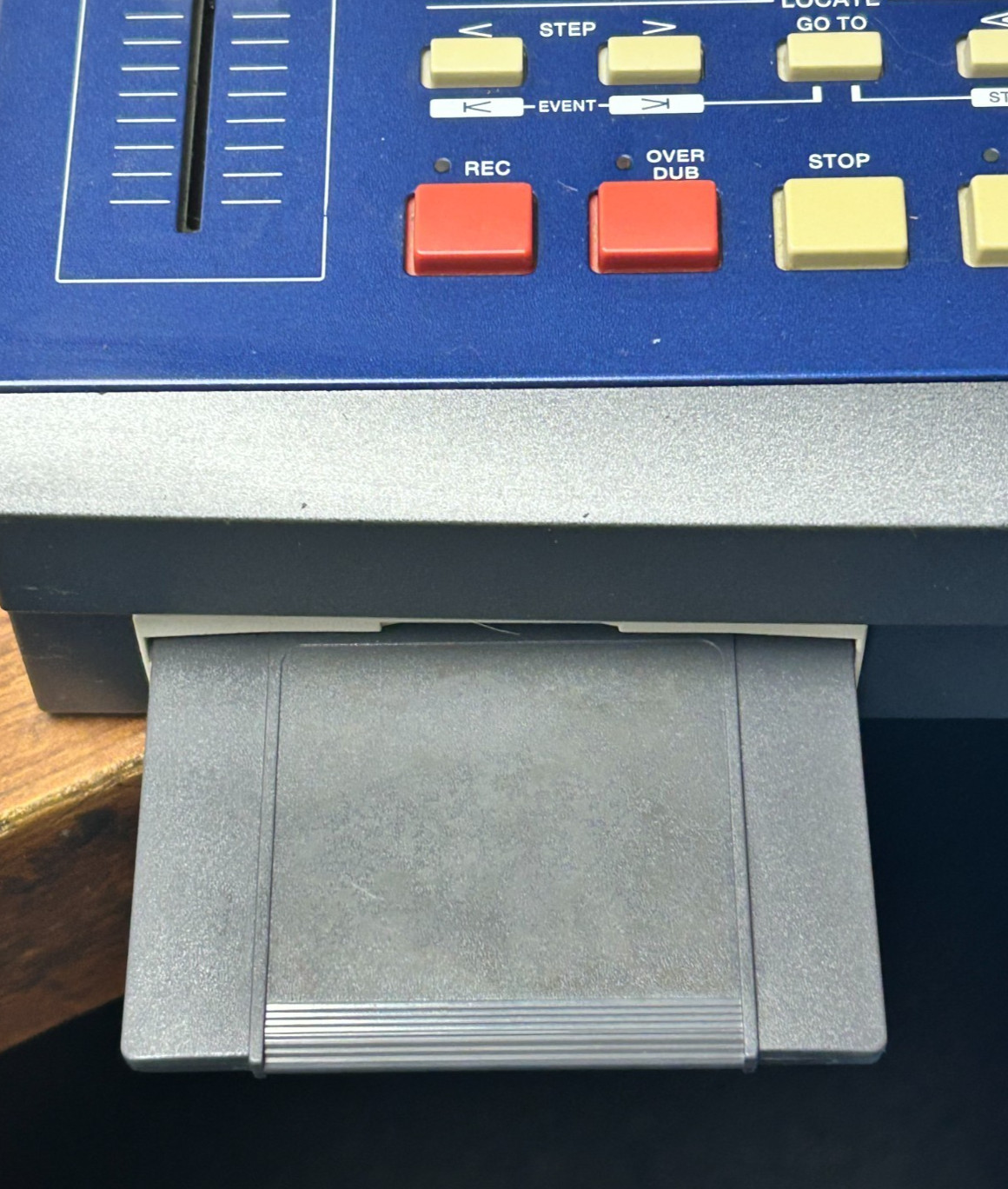 Akai MPC2000XL Sampler/Sequencer MIDI Production Center - Blue Edition!